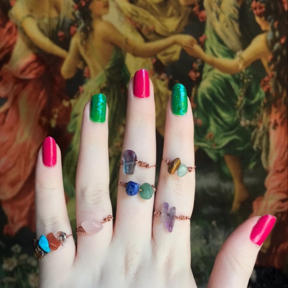 Custom made wire and crystal rings 💖